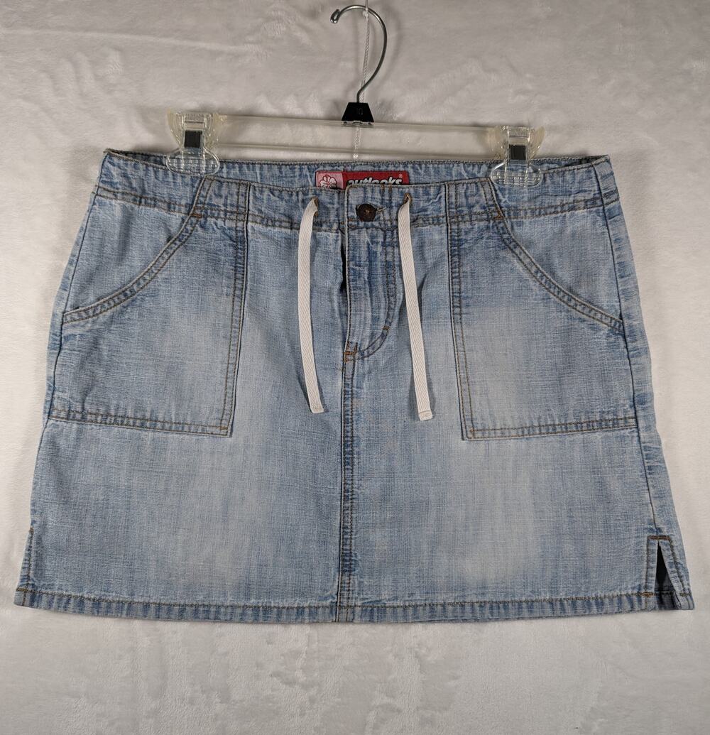 Outlook mini Skirt sz 9 Denim/ ChambrayLight wash W32"H 39"Length15"